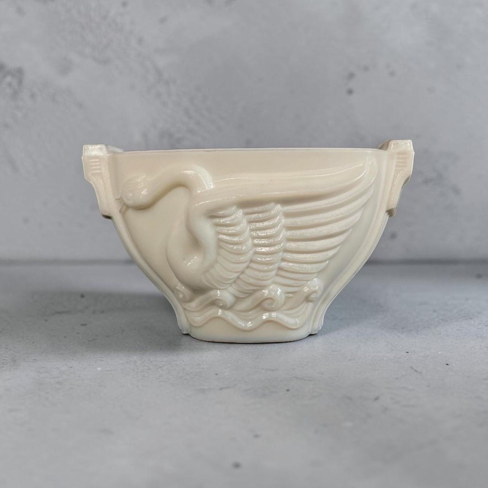 Vintage MacBeth-Evans Monax White Milk Glass Art Deco Swan Bowl Planter 1930s